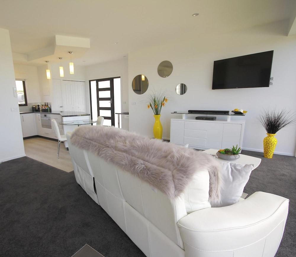 Horizon Deluxe Apartments Stanley Dış mekan fotoğraf