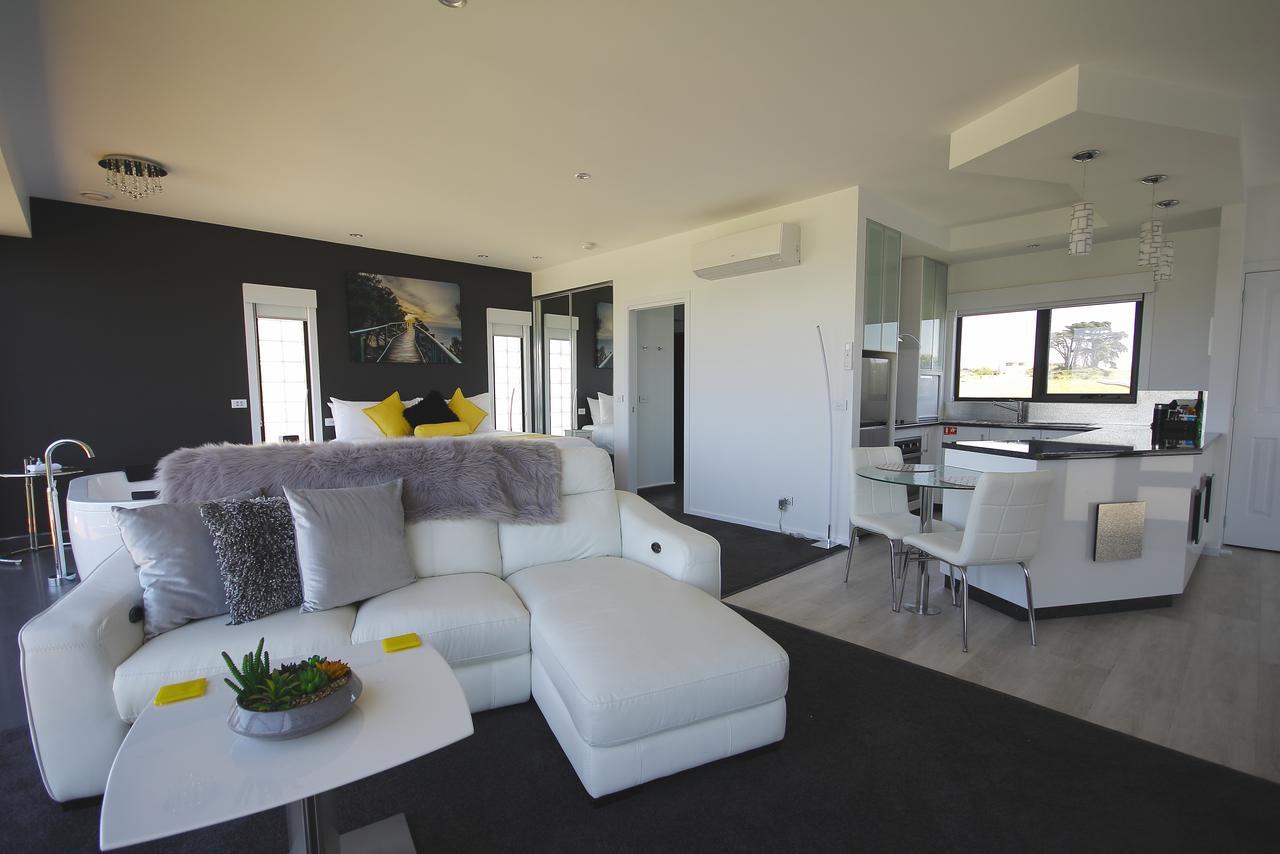 Horizon Deluxe Apartments Stanley Dış mekan fotoğraf
